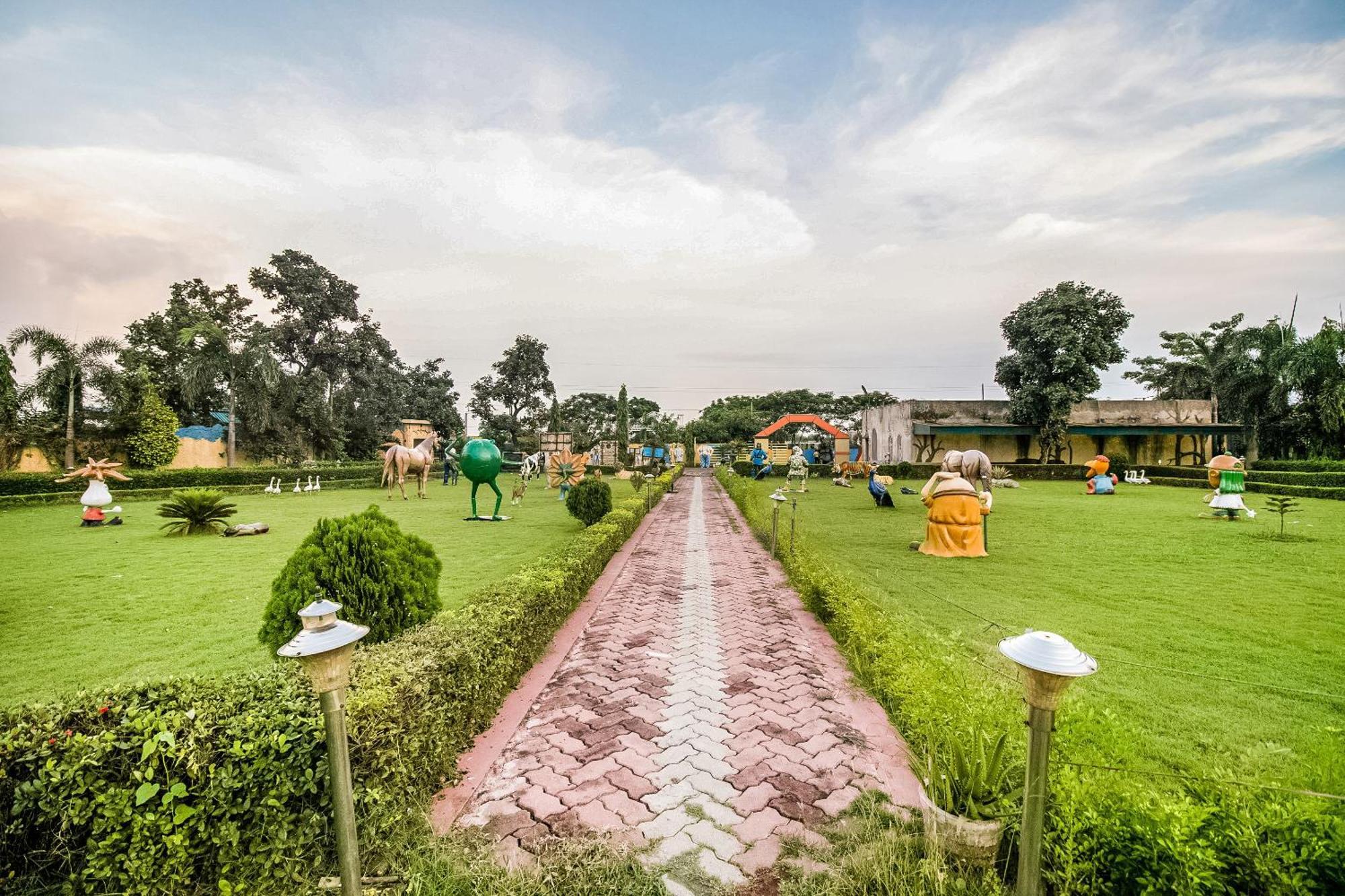Capital O 47955 Panorama Country Club And Resort Rupnarayanpur Exterior foto